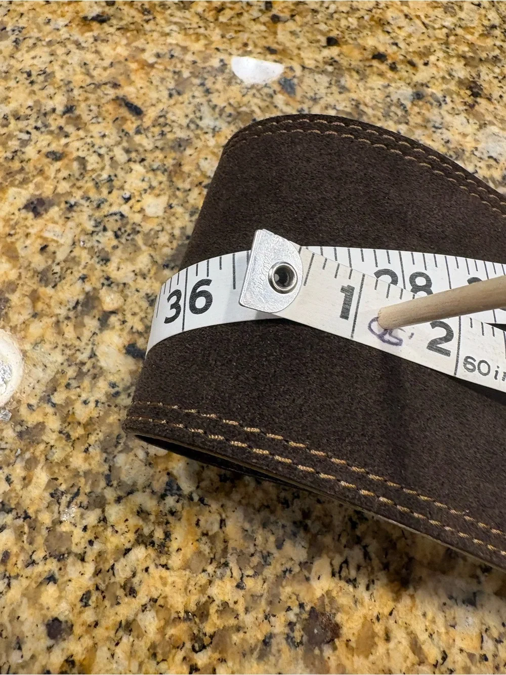 Chico’s Brown Wide Leather Hook Belt M Stretchy